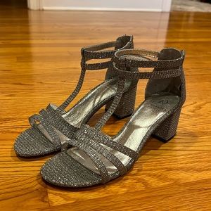 Adrianna Papell shoes Silver size 8.5